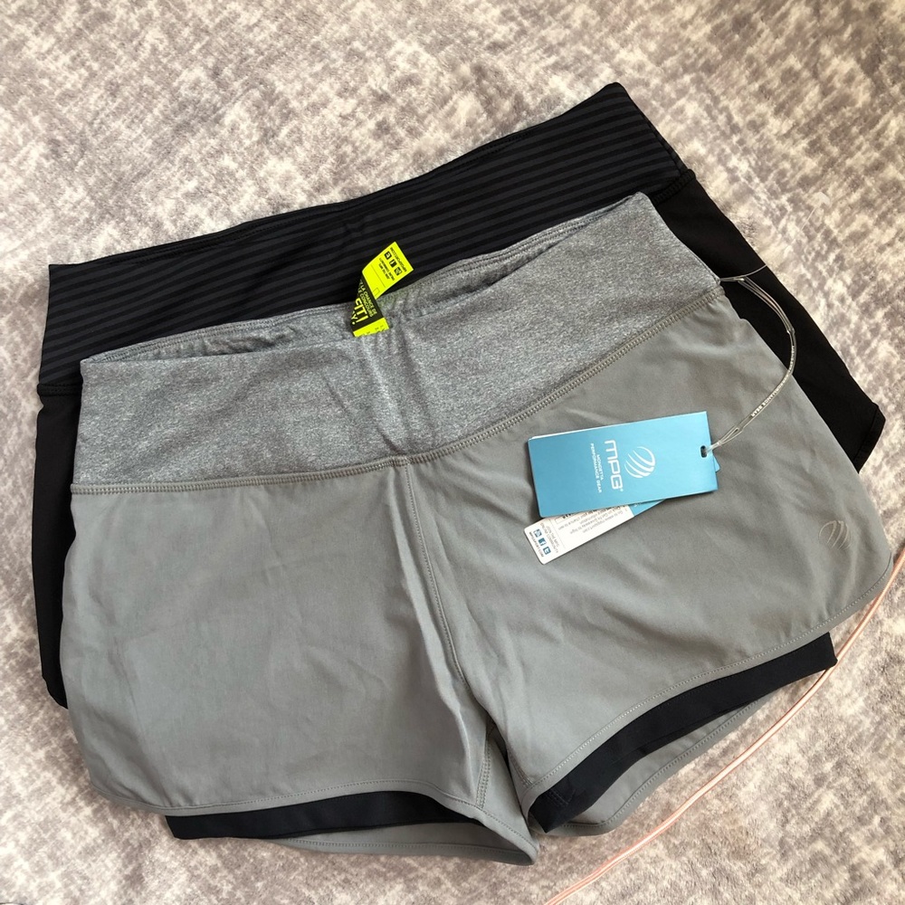MPG Women's running pair of shorts